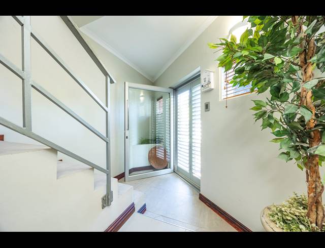 4 BEDROOM HOUSE SOLD IN DURMONTE
